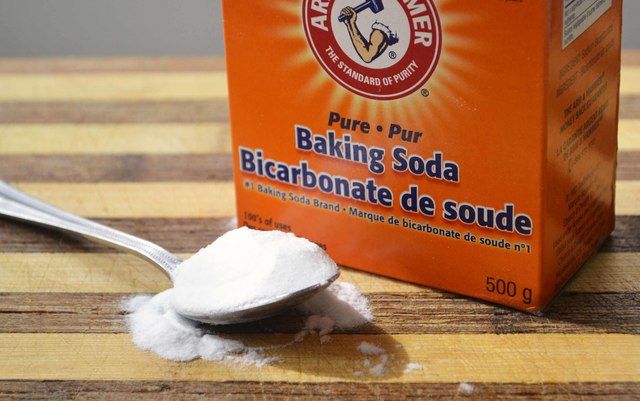 1470910877 how to use baking soda to clean face skin clean your hair whiten your teeth
