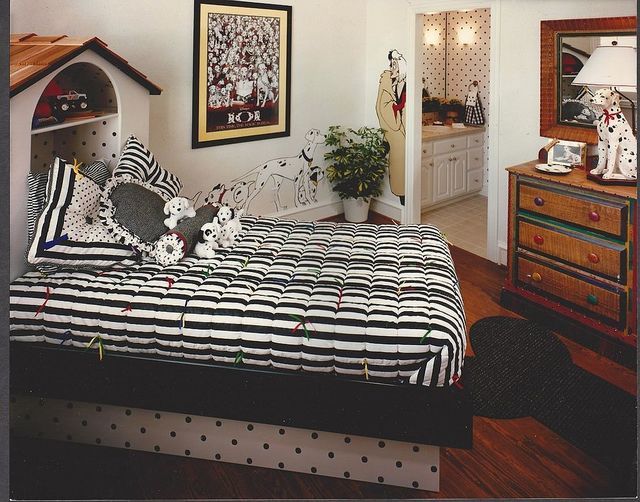 1470986245 101 dalmatians themed bedroom in black and white