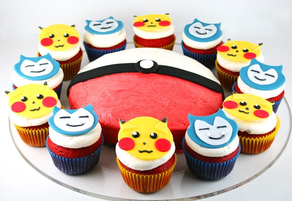 1471106439 pokemon cake and cupcakes 2