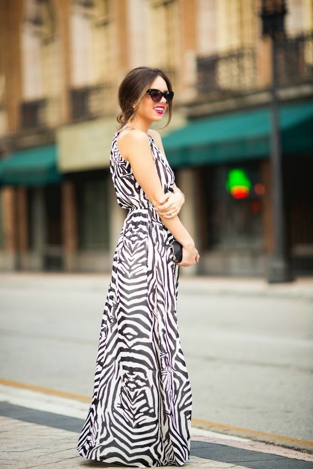 https://image.sistacafe.com/images/uploads/content_image/image/183281/1471325182-3.-zebra-print-dress.jpg