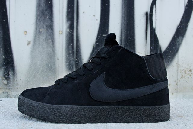 1471347023 nike sb blazer mid lr black dark grey 1
