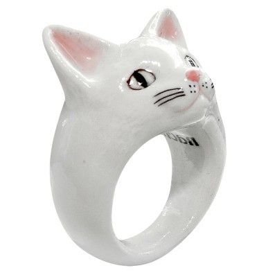 https://image.sistacafe.com/images/uploads/content_image/image/185035/1471470744-white-cat-ring.jpg