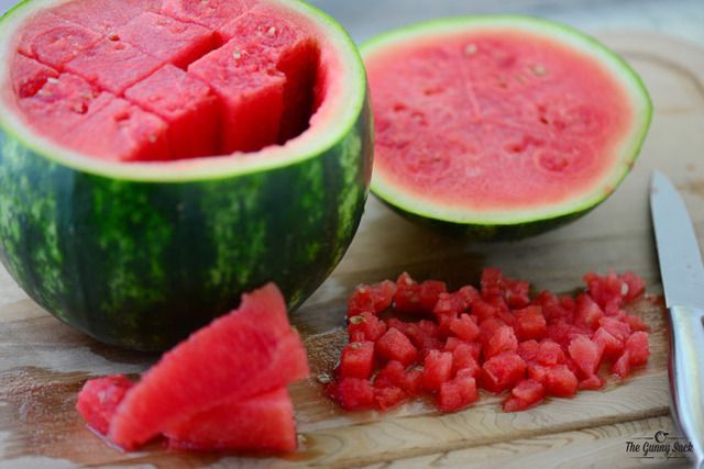 https://image.sistacafe.com/images/uploads/content_image/image/185347/1471504563-Watermelon-Salad.jpg