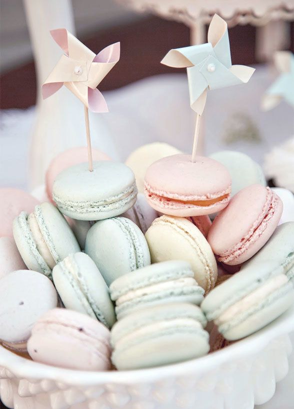 https://image.sistacafe.com/images/uploads/content_image/image/185442/1471507081-pastel-wedding-desserts-17_detail.jpg