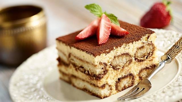 https://image.sistacafe.com/images/uploads/content_image/image/18595/1437120019-Tiramisu.jpg