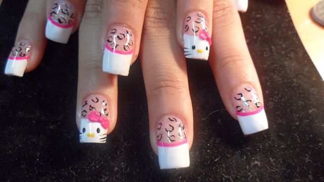 https://image.sistacafe.com/images/uploads/content_image/image/191062/1472096266-best-hello-kitty-nail-paint-designs-3470838.jpg