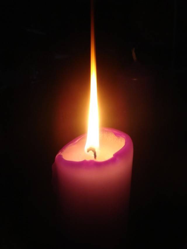 https://image.sistacafe.com/images/uploads/content_image/image/19218/1437624457-candle.jpeg