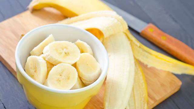 1437384968 banana benefits to enhance your health beauty naturally05