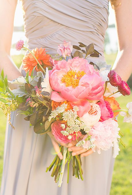 https://image.sistacafe.com/images/uploads/content_image/image/193306/1472354181-wedding-bouquet-costs-The-Southern-Table-02.jpg