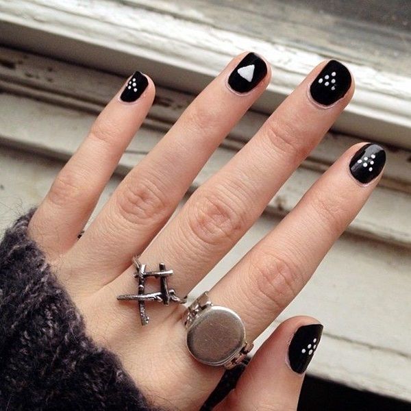 1472390504 nail 22