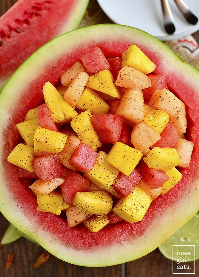 https://image.sistacafe.com/images/uploads/content_image/image/195080/1472536006-Tropical-Fruit-Salad-with-Chili-Lime-Dressing-iowagirleats-02.jpg