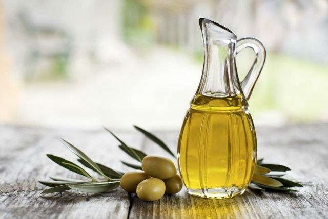 1472545073 olive oil1