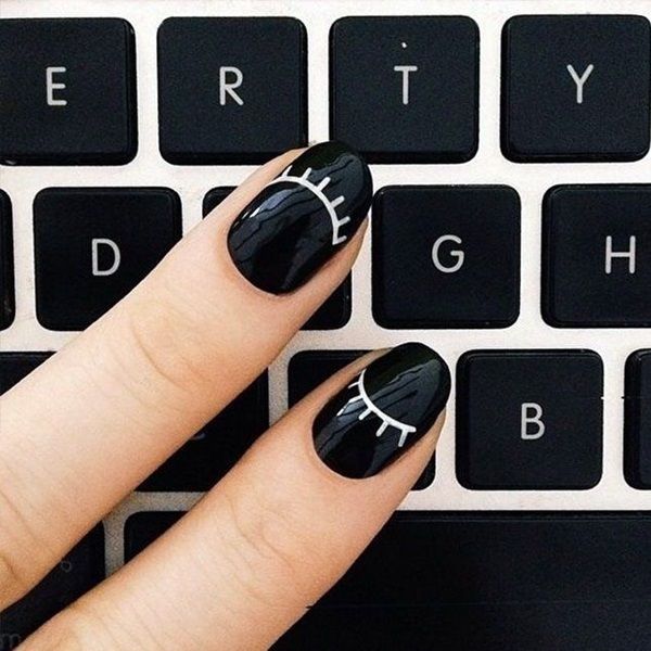 https://image.sistacafe.com/images/uploads/content_image/image/196830/1472666025-White-Nails-art-Designs-34.jpg