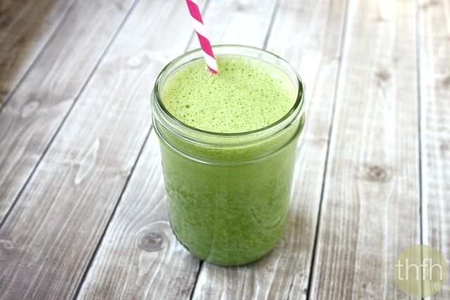 1472800498 kale and banana smoothie 800wm2