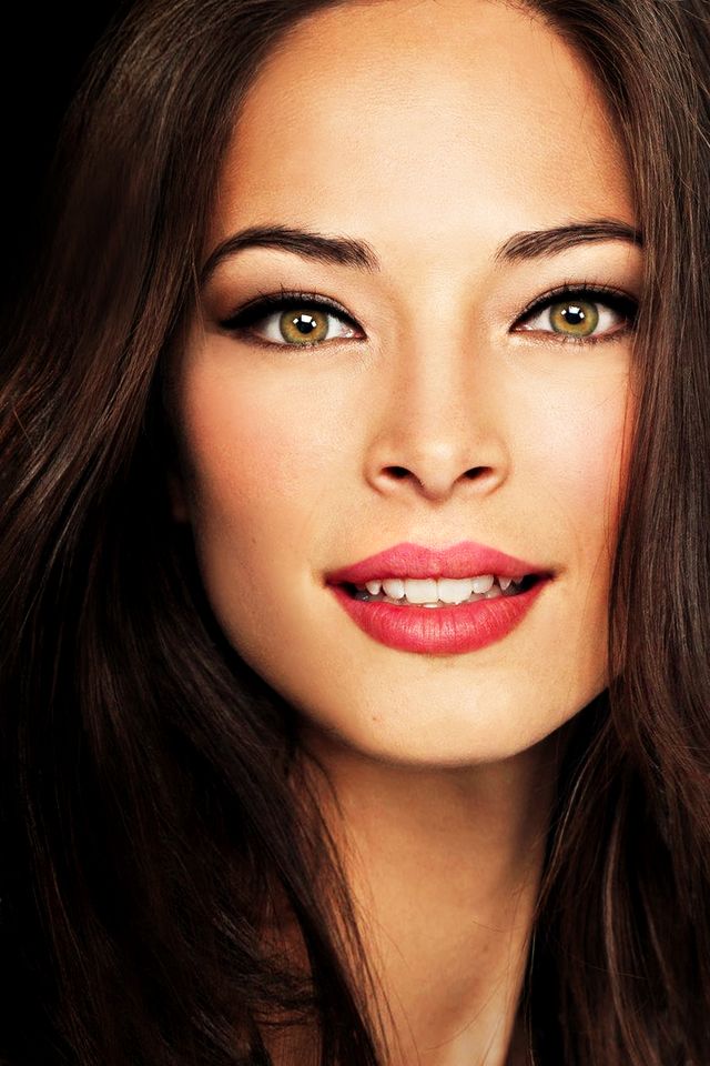 https://image.sistacafe.com/images/uploads/content_image/image/199527/1472884541-Kristin_20Kreuk_20Photoshoot-10.jpg
