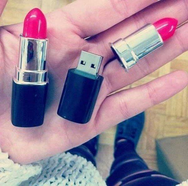 https://image.sistacafe.com/images/uploads/content_image/image/199734/1472897164-1-cool-office-gadgets.jpg