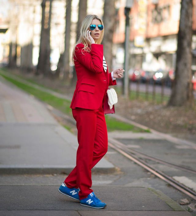 1472909470 22 milan fashion week suit sneakers h724
