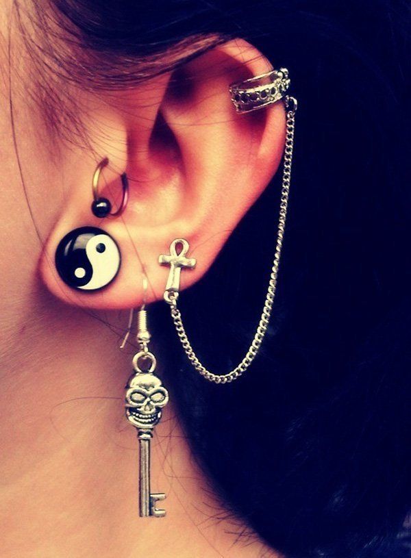1472917321 5 ear piercings