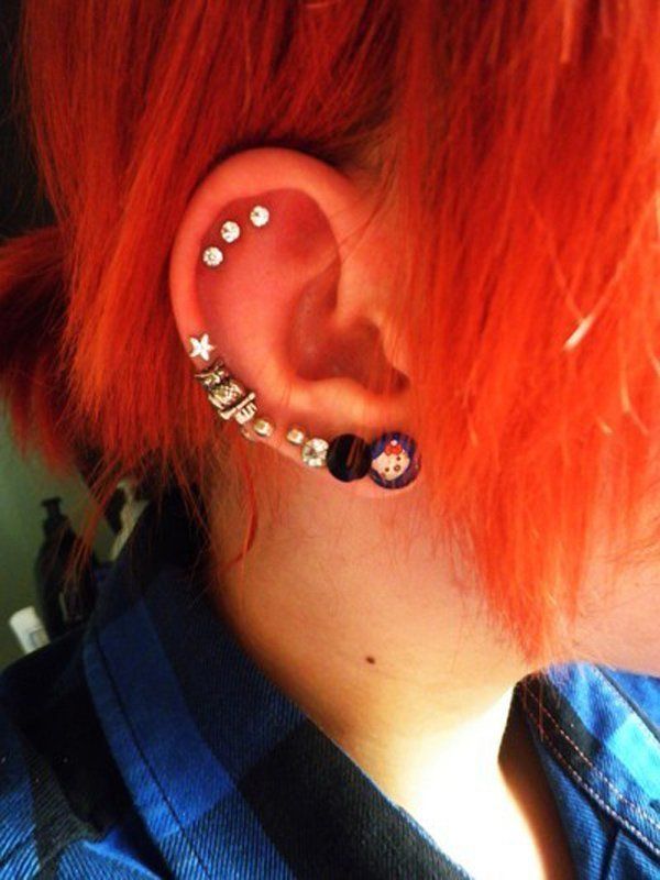 1472917894 35 ear piercings