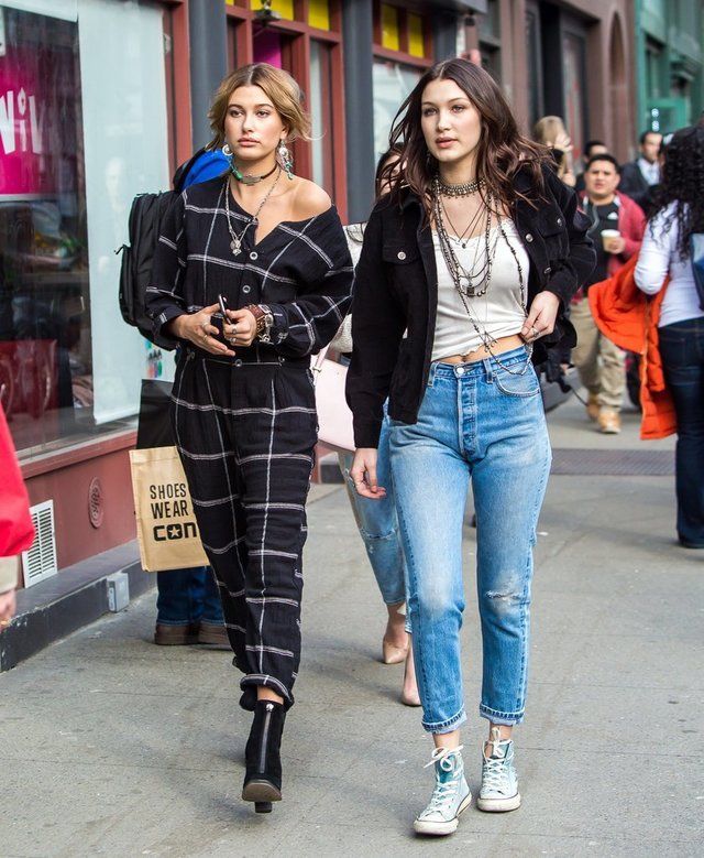 https://image.sistacafe.com/images/uploads/content_image/image/203416/1473260272-High-Waisted-Jeans.jpg