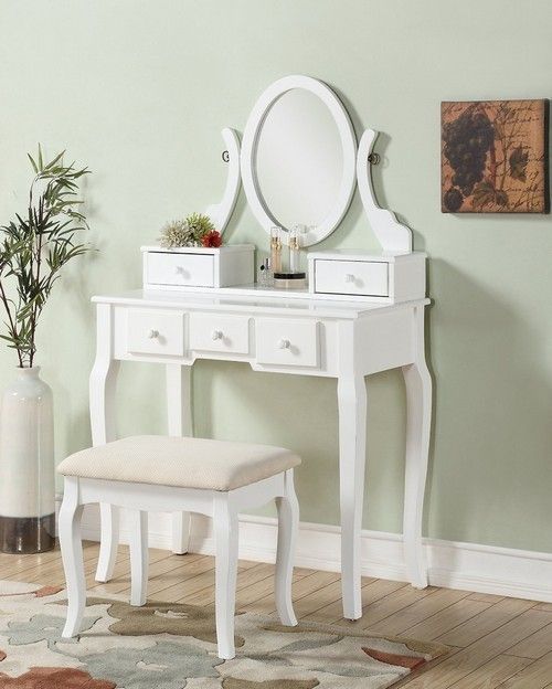 https://image.sistacafe.com/images/uploads/content_image/image/203993/1473312710-makeup-vanity-set.jpg