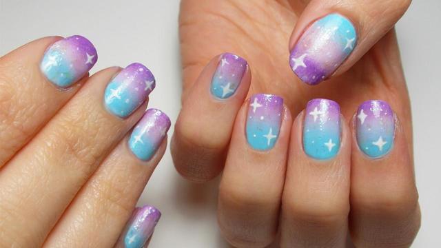 https://image.sistacafe.com/images/uploads/content_image/image/204126/1473318413-Blue-And-Purple-Ombre-Galaxy-Nail-Art-Design-Idea.jpg