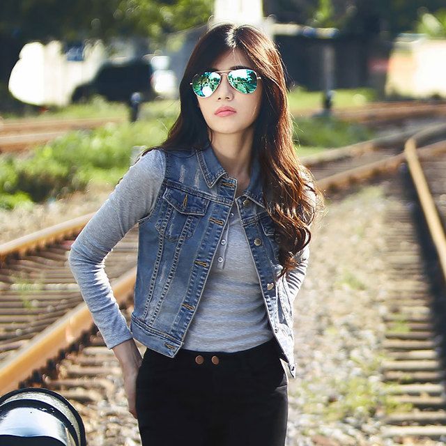 https://image.sistacafe.com/images/uploads/content_image/image/204418/1473342313-Summer-Style-Ripped-Vintage-Denim-Women-font-b-Vest-b-font-Waistcoat-Feminino-Colete-font-b.jpg