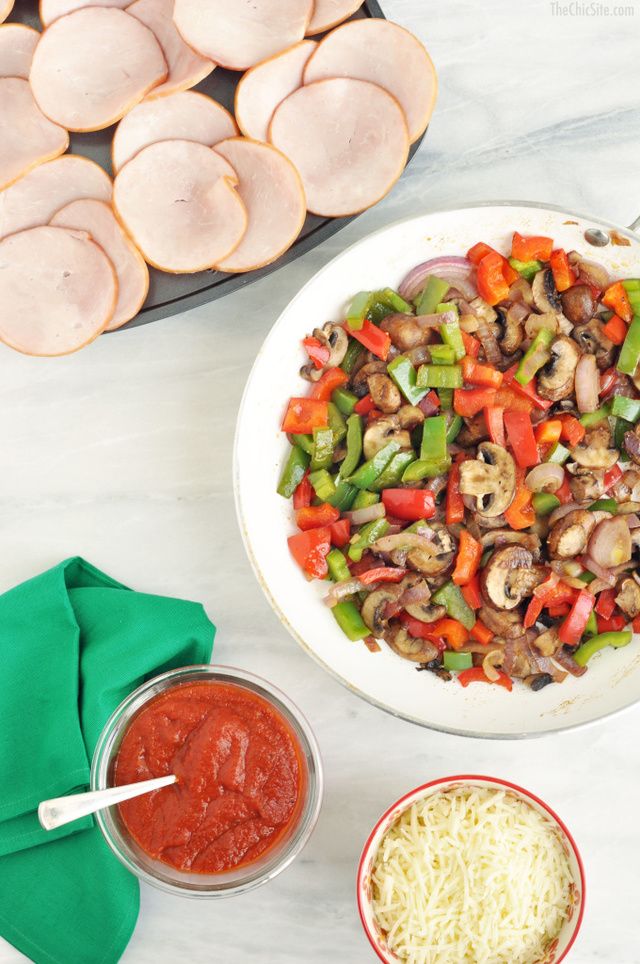 https://image.sistacafe.com/images/uploads/content_image/image/204834/1473390349-sauteed-peppers-mushrooms-and-onion-680x1024.jpg