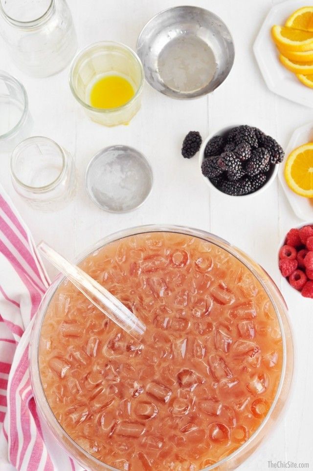 https://image.sistacafe.com/images/uploads/content_image/image/204862/1473391165-easy-party-punch-recipes-680x1024.jpg