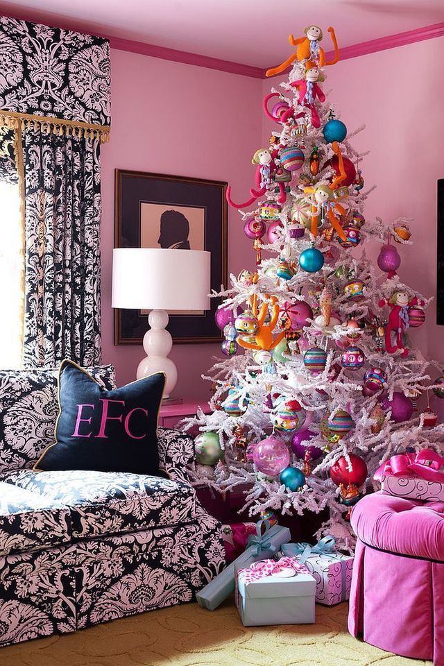 https://image.sistacafe.com/images/uploads/content_image/image/205048/1473397419-Pink-coupled-with-some-Holiday-cheer.jpg