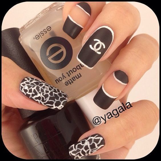 ลายเล็บสวยๆ chanel
