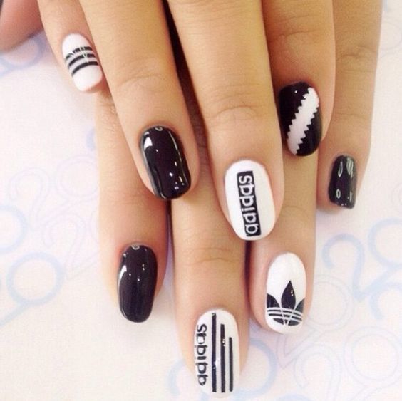 ลายเล็บสวยๆ adidas