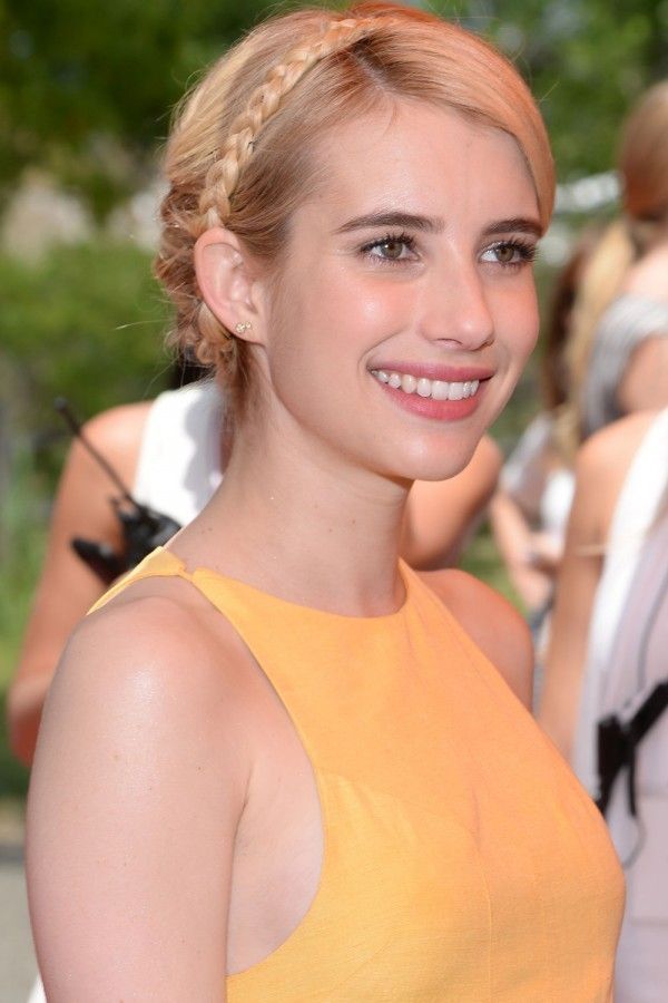 https://image.sistacafe.com/images/uploads/content_image/image/205591/1473444623-emma-roberts-8th-annual-veuve-clicquot-polo-classic.jpg