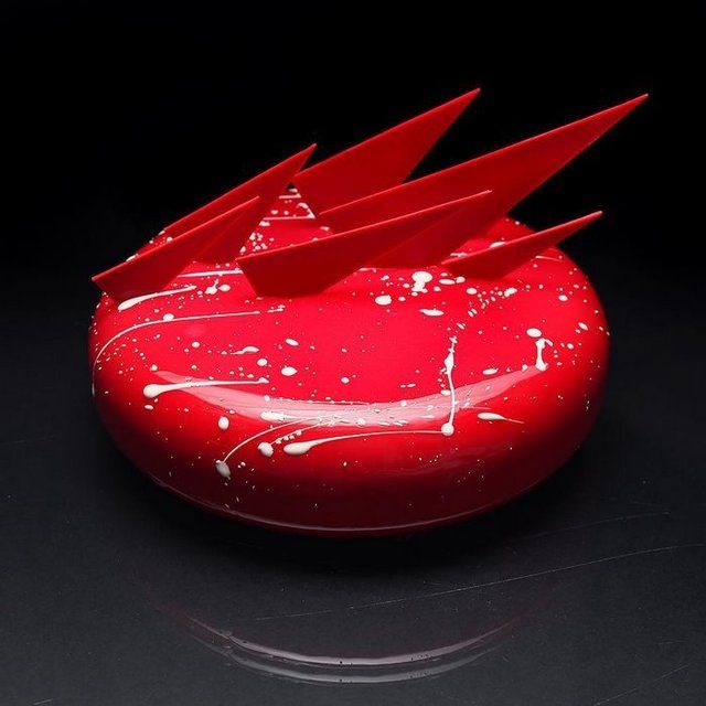 https://image.sistacafe.com/images/uploads/content_image/image/205800/1473506312-architectural-cake-designs-patisserie-dinara-kasko-021.jpg