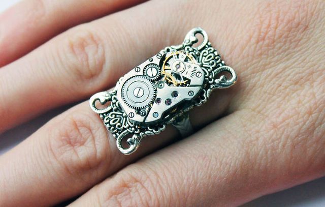 https://image.sistacafe.com/images/uploads/content_image/image/206111/1473577270-victorian-steampunk-jewelry-dream-cloud-jewelry-57c92ee5314dd__700.jpg