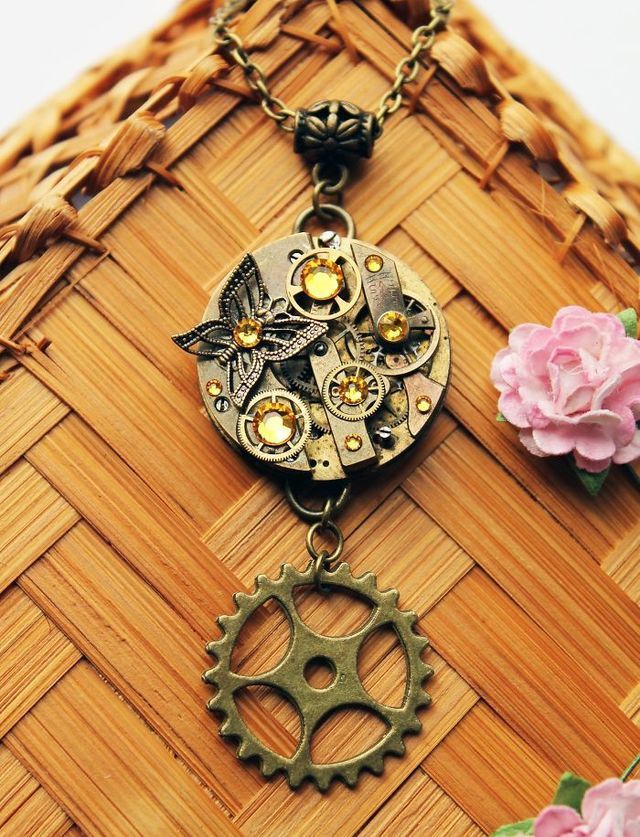 https://image.sistacafe.com/images/uploads/content_image/image/206121/1473577596-victorian-steampunk-jewelry-dream-cloud-jewelry-57c92ece702f1__700.jpg