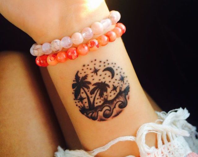 https://image.sistacafe.com/images/uploads/content_image/image/206395/1473605314-wrist_beach_scene.jpg