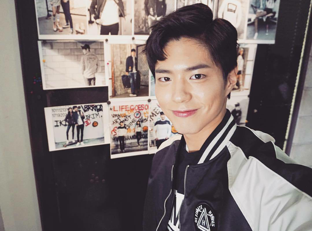 https://image.sistacafe.com/images/uploads/content_image/image/208600/1473825416-Park-Bo-Gum-EDWIN15.png