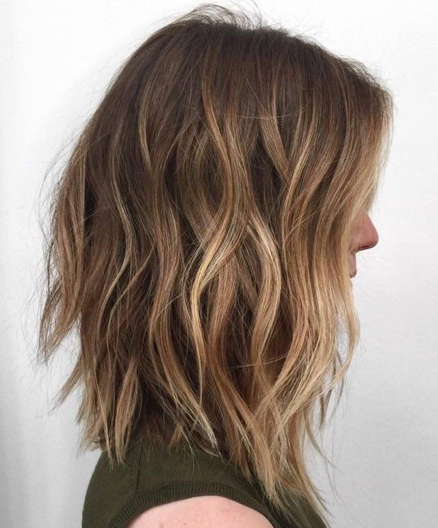 1473907135 17 long choppy bob with light brown balayage 850x1024