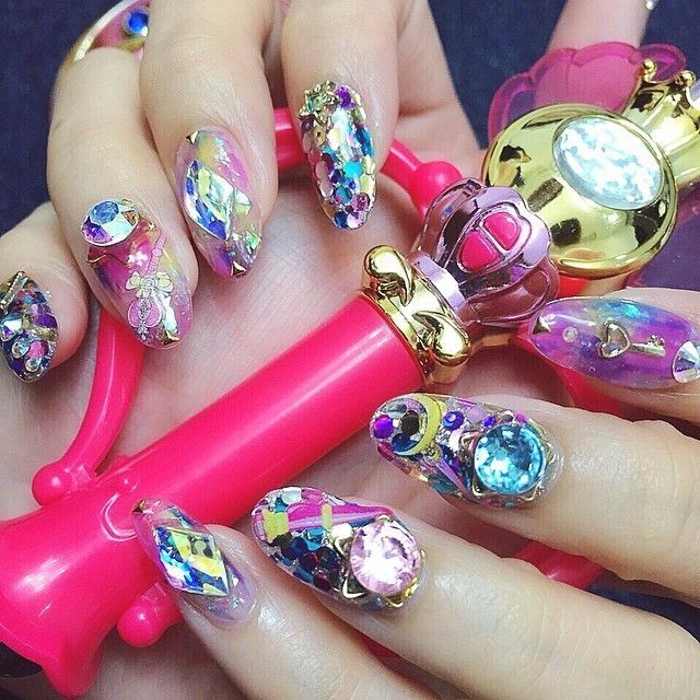 ลายเล็บสวยๆ ใหม่ๆ ลายเซเลอร์มูน
