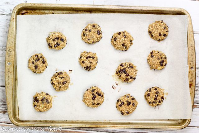 https://image.sistacafe.com/images/uploads/content_image/image/211055/1474051573-Healthy-Banana-Oatmeal-Chocolate-Chip-Cookies-17-2.jpg