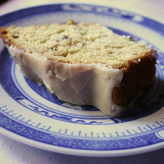 https://image.sistacafe.com/images/uploads/content_image/image/211922/1474179192-Pecan-Honey-Whiskey-Bundt-Cake.jpg