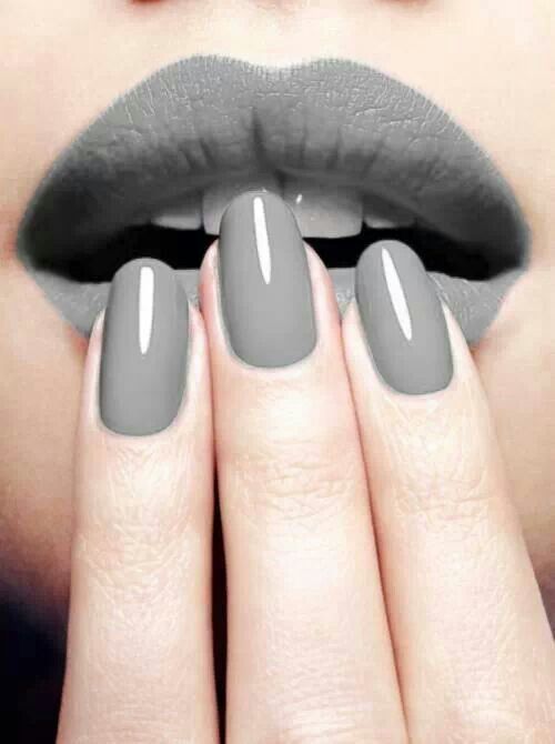 สีทาเล็บ สีเทา