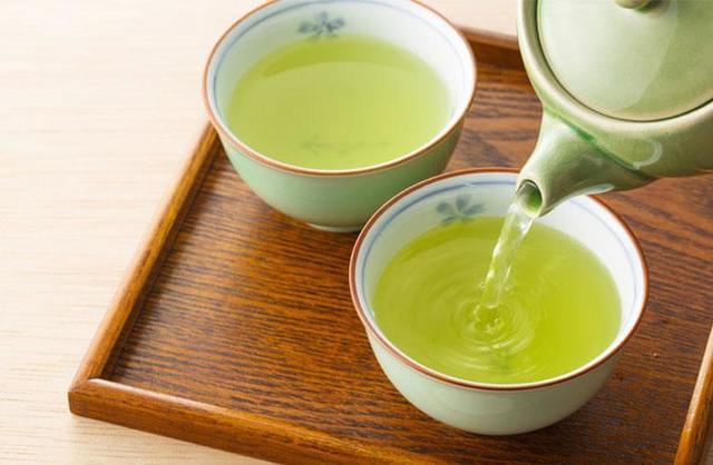 https://image.sistacafe.com/images/uploads/content_image/image/213692/1474355100-Green-tea-is-best-to-have-after-lunch.jpg