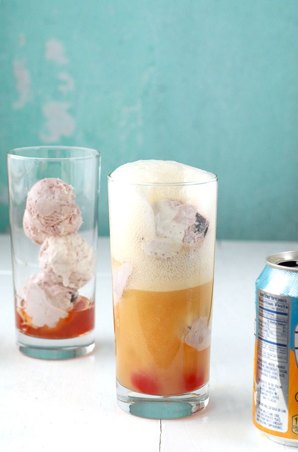 https://image.sistacafe.com/images/uploads/content_image/image/215180/1474522735-Bourbon-Orange-Soda-Cherry-Vanilla-Ice-Cream-Float-BoulderLocavore.com-437.jpg