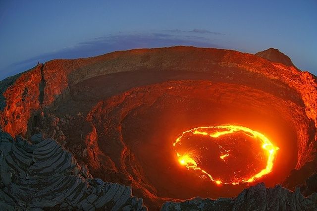 https://image.sistacafe.com/images/uploads/content_image/image/217772/1474853007-erta-ale-lava-lake.jpg