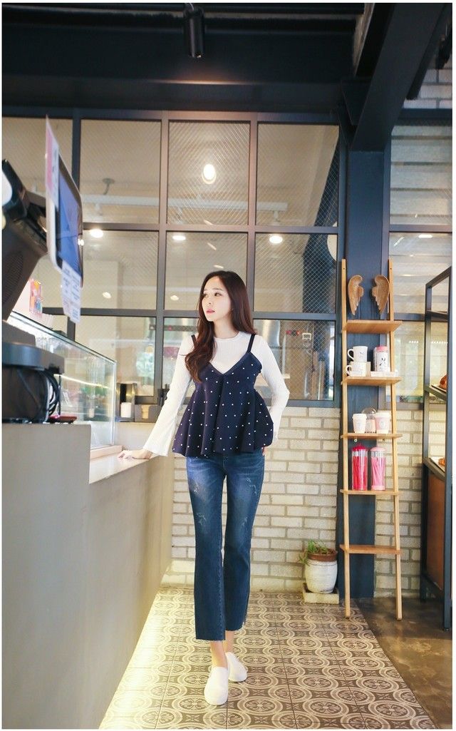 https://image.sistacafe.com/images/uploads/content_image/image/220773/1475160134-Korean-Asian-Fashion-Shopping-Mall-0000-7597.jpg