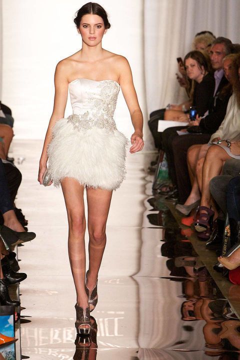 1475419097 54ae511e792cc   elle 3 sh spring 2012 kendall jenner elv