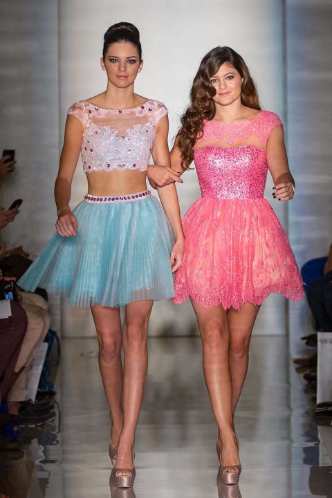 1475419146 54ae511f8a709   elle 4 sherri hill 2013 kendall jenner elv