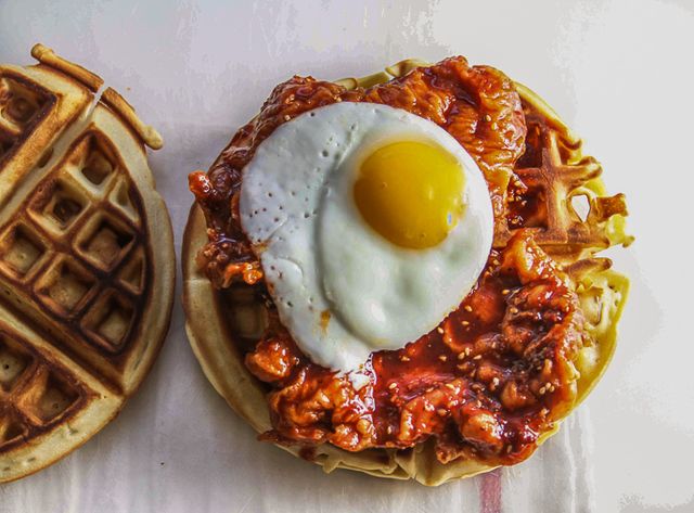 1475507131 center stage korean fried chicken waffles sandwich broad appetite 7